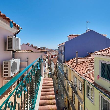 Cozy Apartment In Historic Center With Terrace Lisbon Exterior photo
