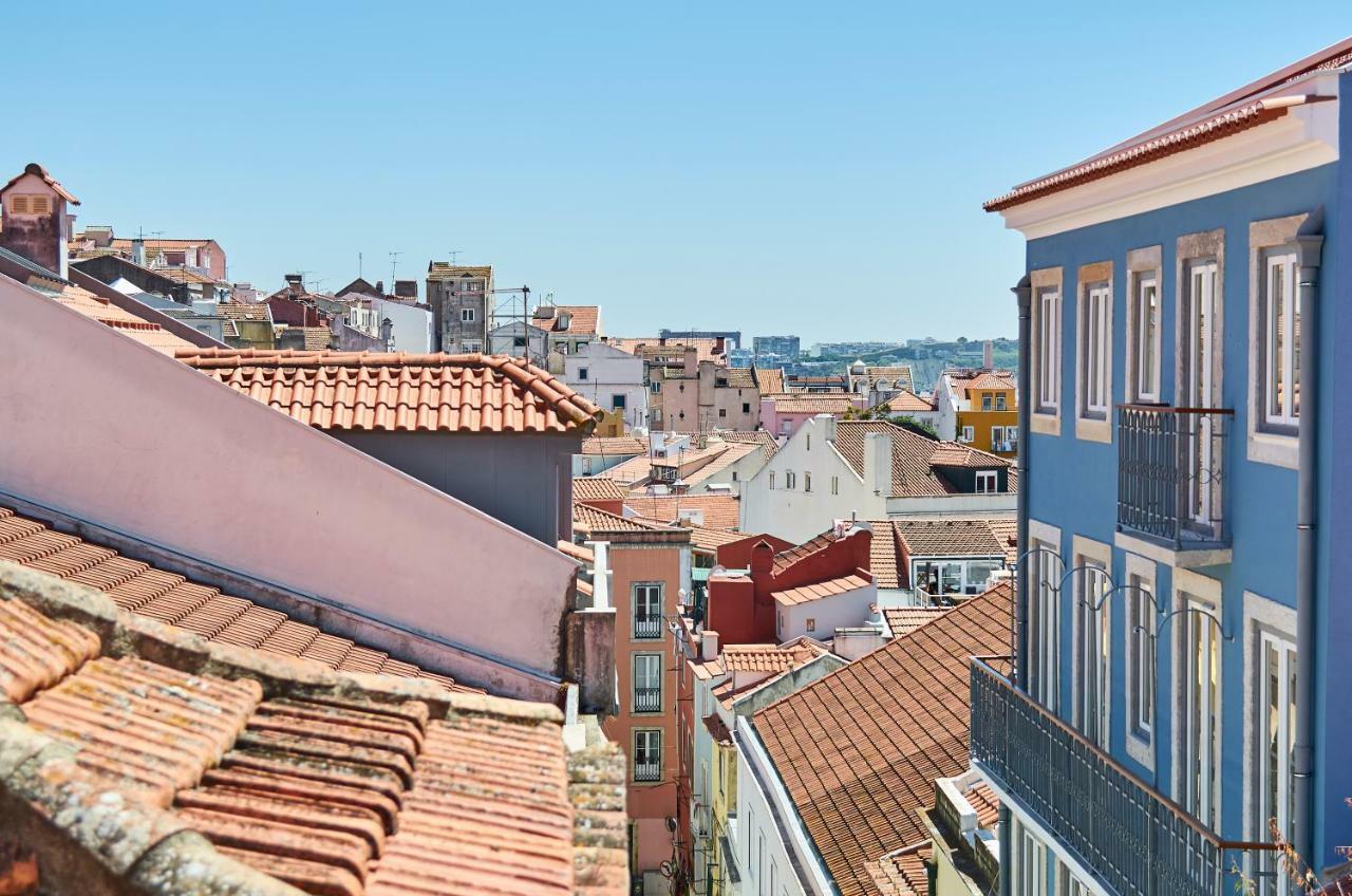 Cozy Apartment In Historic Center With Terrace Lisbon Exterior photo