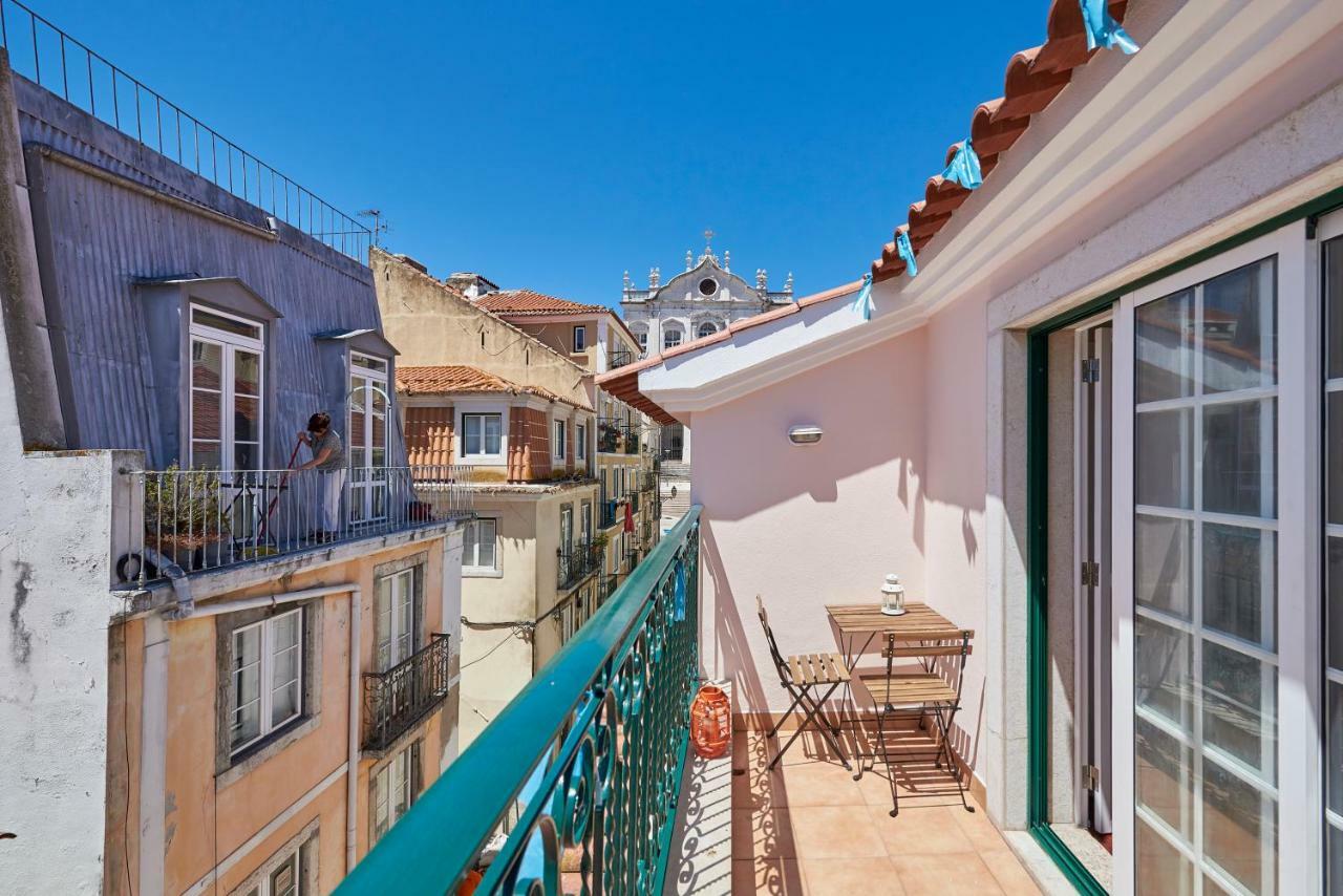 Cozy Apartment In Historic Center With Terrace Lisbon Exterior photo